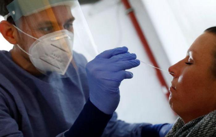 Infecções por Covid se aproximam de 60 milhões e mundo busca acordos por vacinas