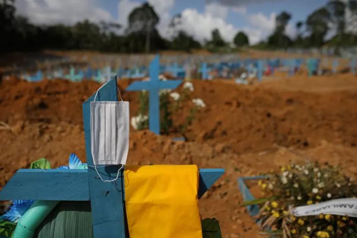 Brasil registra 1.050 mortes por Covid-19 e mais de 61 mil novos casos em 24 h