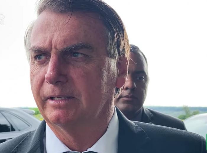 “Ninguém fazia nada para reduzir os preços dos combustíveis”, diz Bolsonaro