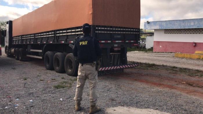 PRF recolhe 198 veículos irregulares no Agreste de Pernambuco