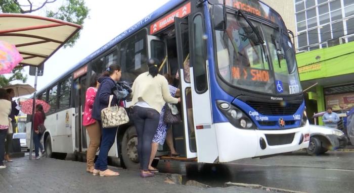 Passagem de ônibus sofreu reajustes neste domingo em Caruaru; a passagem ficou mais cara
