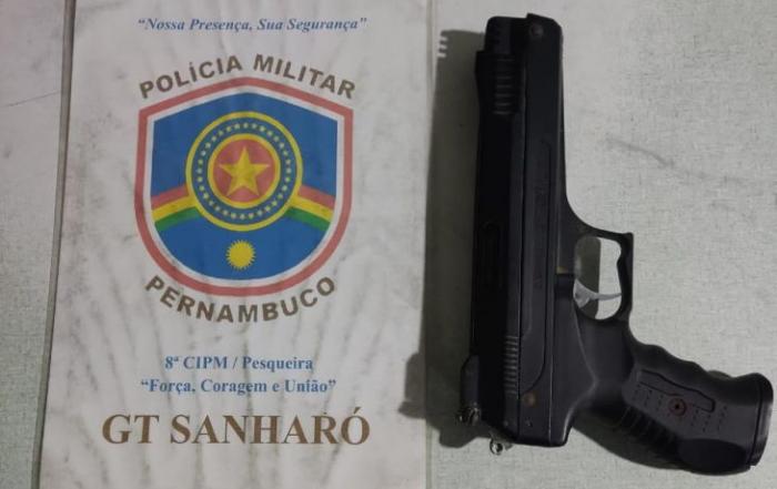 Simulacro de arma de fogo foi apreendido pela polícia em Sanharó