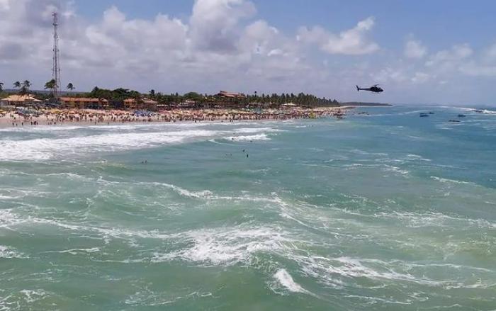 Pernambucanos se afogam na Praia do Francês, em Alagoas; uma vítima segue desaparecida