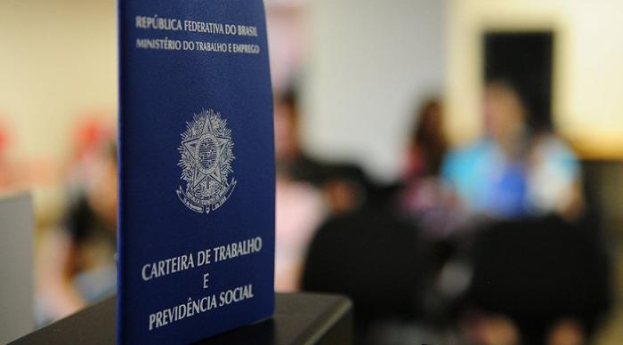 Confira as 637 vagas de emprego em 22 cidades de Pernambuco nesta sexta-feira