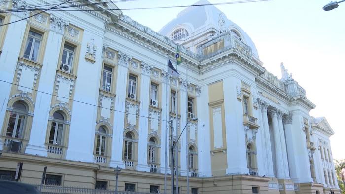 TJPE passa a exigir comprovante de vacinação contra a Covid-19 para entrada em prédios do Judiciário