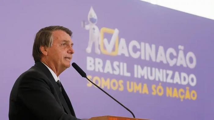 Governo Bolsonaro bate recorde de vacinação