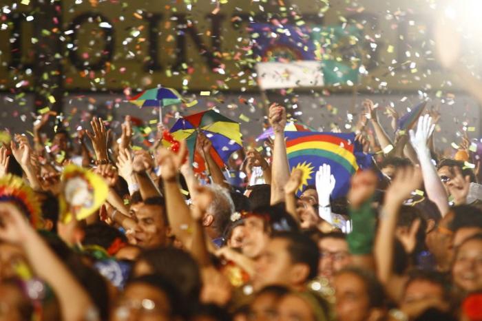 'Decisão sobre o Carnaval não será tomada este ano', diz secretário de Saúde de Pernambuco