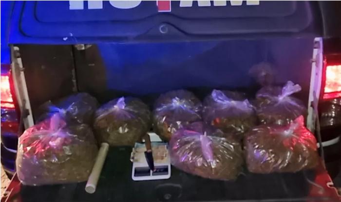 Suspeito de tráfico de drogas é preso com 10 kg de maconha em Caruaru
