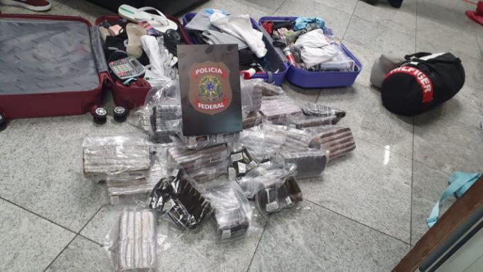 Ação da Polícia Federal resulta na prisão de casal portando drogas no Aeroporto do Recife