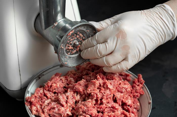 Carne moída: novas regras de comercialização já estão em vigor; confira a reportagem