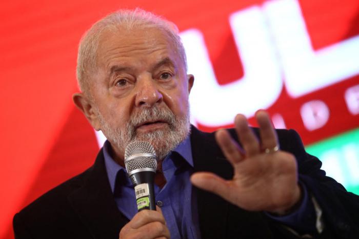 TSE analisa ação sobre suposto abuso de poder e caixa dois em 'Super Live' de Lula