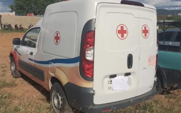 Ambulância é apreendida por fazer ultrapassagem indevida sem estar com paciente dentro, em Serra Talhada