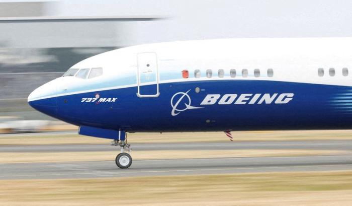 Boeing diz às companhias aéreas para checarem assentos do cockpit do jato 787
